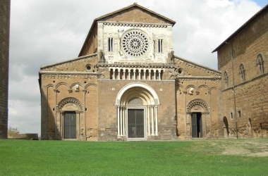 tuscania_chiesa_san_pietro_facciata_7_immagine